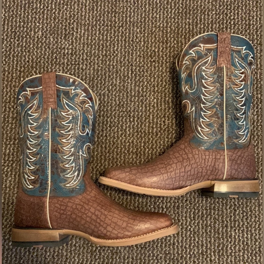 Mens Ariat Square Toe Cowboy Boots